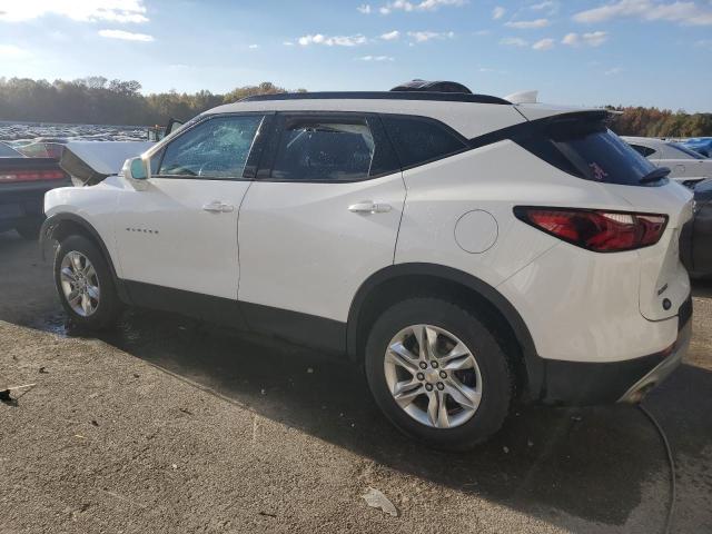 3GNKBCRS2KS692712 - 2019 CHEVROLET BLAZER 2LT WHITE photo 2