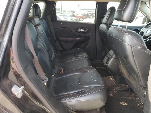 1C4PJMBS1GW189184 - 2016 JEEP CHEROKEE TRAILHAWK BLACK photo 11
