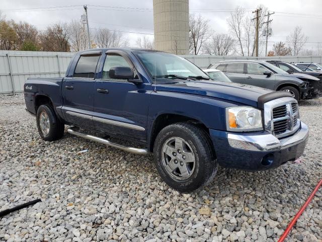 1D7HW58N35S130368 - 2005 DODGE DAKOTA QUAD LARAMIE BLUE photo 4