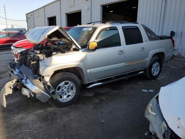 3GNEC12Z65G198737 - 2005 CHEVROLET AVALANCHE C1500 SILVER photo 1