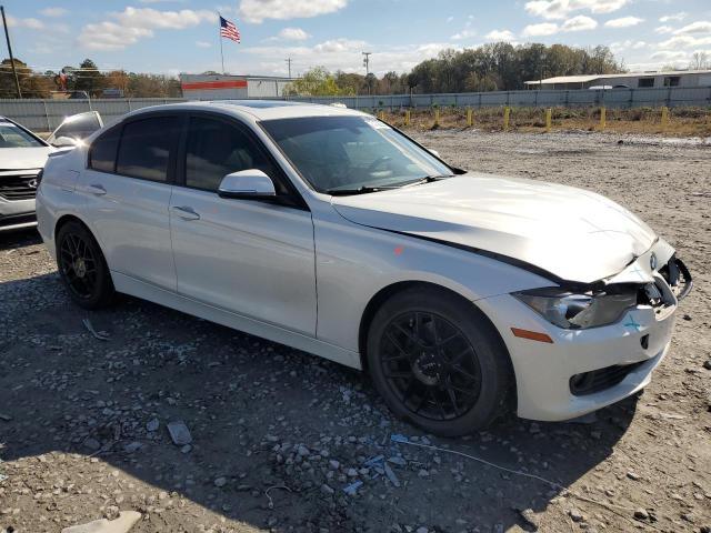 WBA3A5C55DF352523 - 2013 BMW 328 I WHITE photo 4