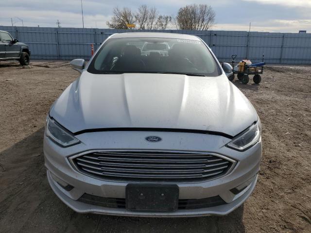 3FA6P0HD3HR393619 - 2017 FORD FUSION SE SILVER photo 5