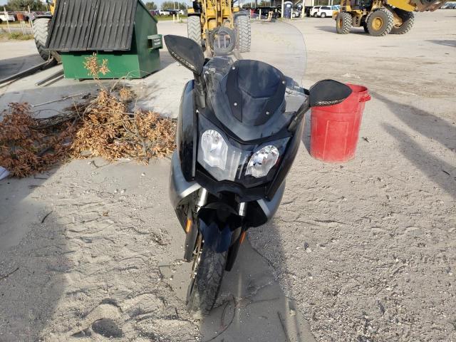 WB1013405EZT97021 - 2014 BMW C650 GT CHARCOAL photo 2