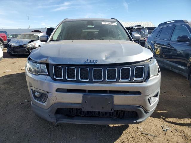 3C4NJDBB1JT114201 - 2018 JEEP COMPASS LATITUDE GRAY photo 5