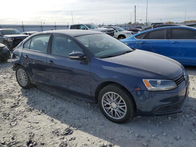 3VWD17AJ0EM396592 - 2014 VOLKSWAGEN JETTA SE BLUE photo 4