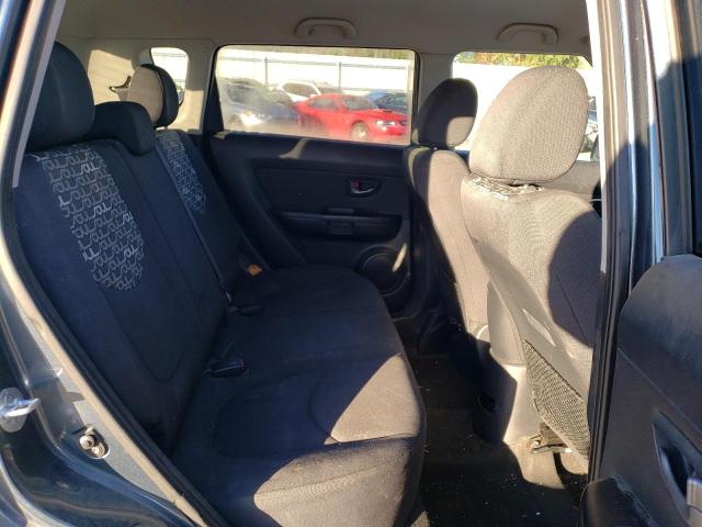 KNDJT2A24B7227628 - 2011 KIA SOUL + GRAY photo 11