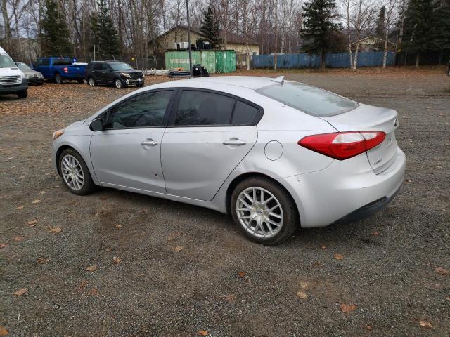 KNAFK4A69G5524207 - 2016 KIA FORTE LX SILVER photo 2