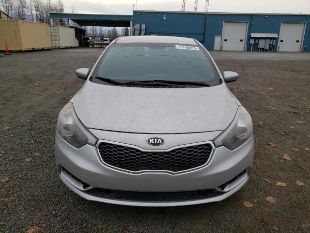 KNAFK4A69G5524207 - 2016 KIA FORTE LX SILVER photo 5