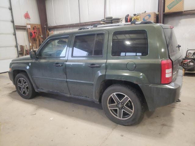 1J8FF48W77D413330 - 2007 JEEP PATRIOT LIMITED GREEN photo 2