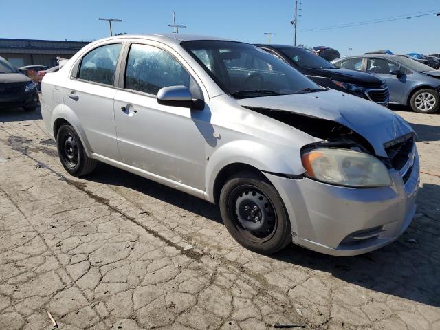 KL1TD56647B055518 - 2007 CHEVROLET AVEO BASE SILVER photo 4