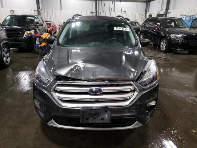 1FMCU0GD0JUD05062 - 2018 FORD ESCAPE SE GRAY photo 5