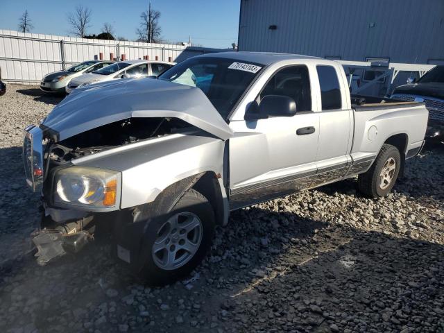 1D7HW42N16S589760 - 2006 DODGE DAKOTA SLT SILVER photo 1