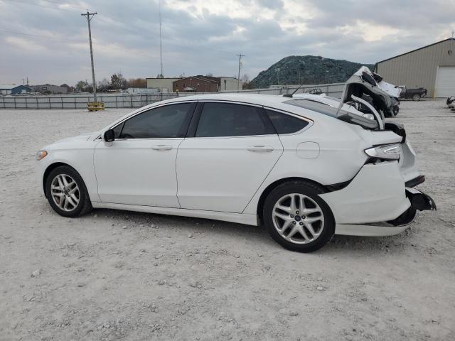 1FA6P0HD0G5126083 - 2016 FORD FUSION SE WHITE photo 2