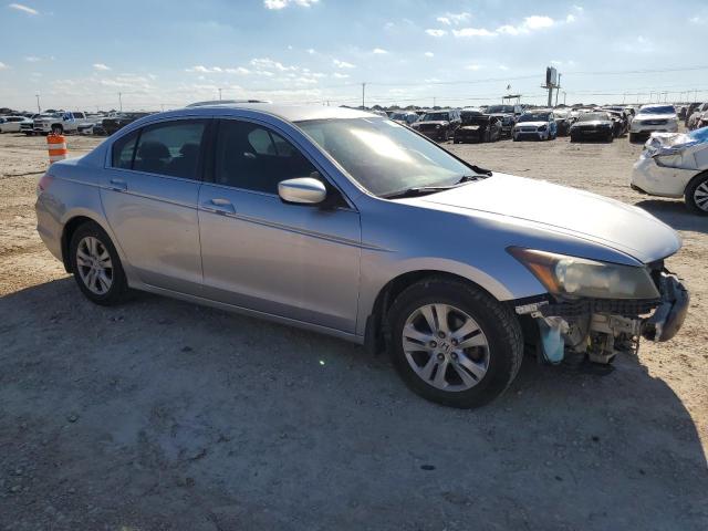 1HGCP2F42AA107126 - 2010 HONDA ACCORD LXP SILVER photo 4