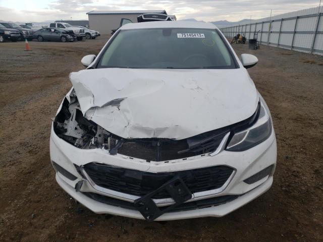 3G1BE6SM4JS597749 - 2018 CHEVROLET CRUZE LT WHITE photo 5