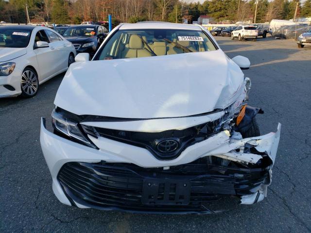 4T1C11AKXLU503057 - 2020 TOYOTA CAMRY LE WHITE photo 5