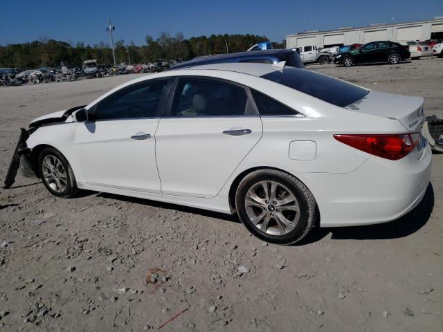 5NPEC4AC9DH570696 - 2013 HYUNDAI SONATA SE WHITE photo 2