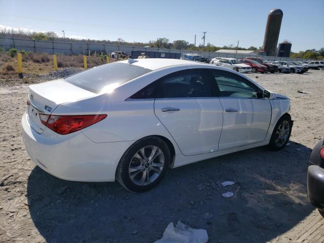 5NPEC4AC9DH570696 - 2013 HYUNDAI SONATA SE WHITE photo 3