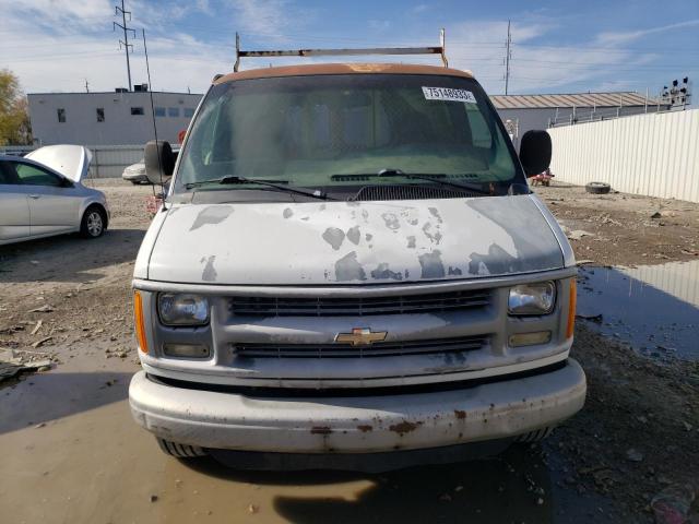 1GCHG35R5Y1238651 - 2000 CHEVROLET EXPRESS G3 WHITE photo 5