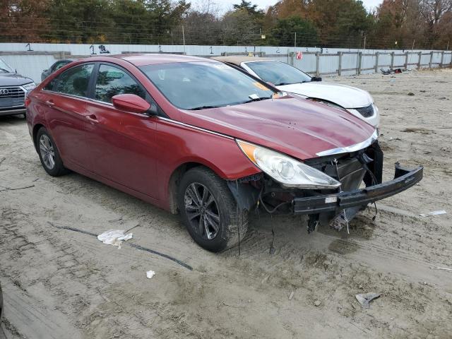 5NPEB4AC1DH534388 - 2013 HYUNDAI SONATA GLS RED photo 4