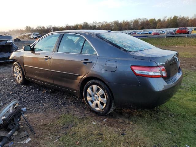 4T4BF3EK3AR025442 - 2010 TOYOTA CAMRY BASE GRAY photo 2