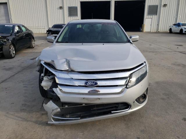 3FAHP0HA6AR384594 - 2010 FORD FUSION SE SILVER photo 5