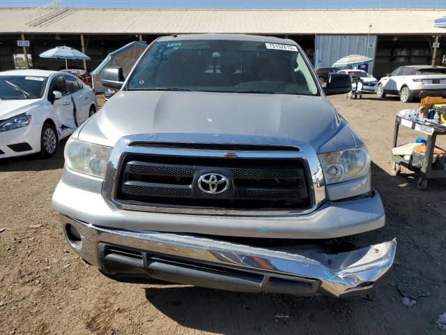 5TFRM5F10CX050790 - 2012 TOYOTA TUNDRA DOUBLE CAB SR5 SILVER photo 5