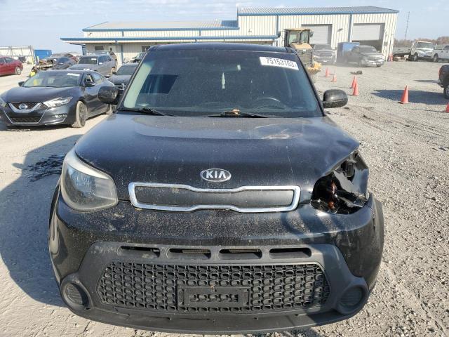 KNDJN2A26F7212807 - 2015 KIA SOUL BLACK photo 5