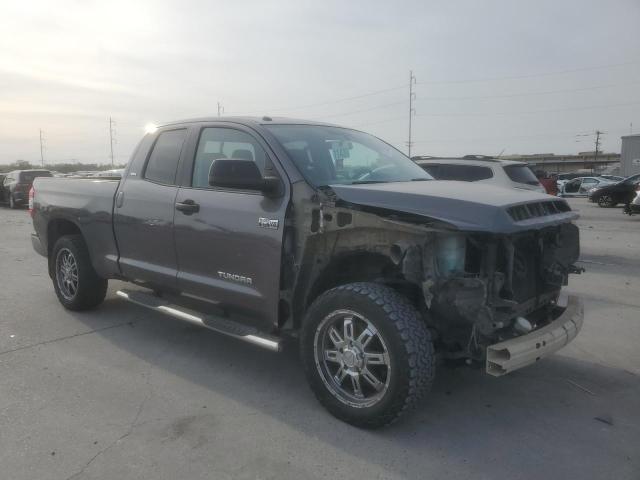 5TFUW5F17EX367313 - 2014 TOYOTA TUNDRA DOUBLE CAB SR/SR5 GRAY photo 4