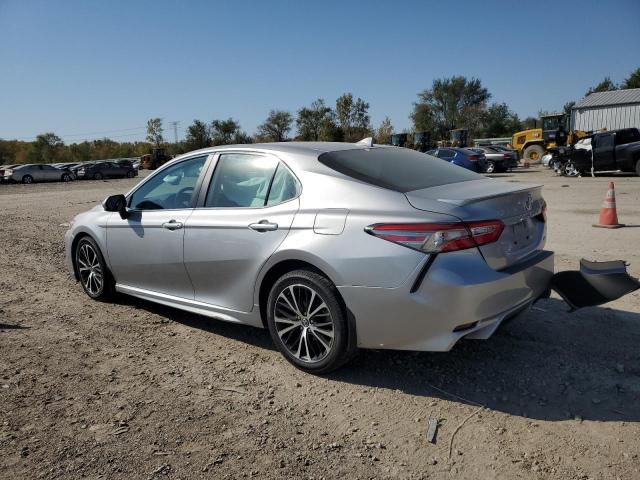 4T1B11HK3KU843800 - 2019 TOYOTA CAMRY L SILVER photo 2