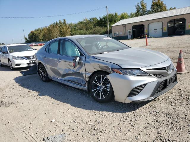 4T1B11HK3KU843800 - 2019 TOYOTA CAMRY L SILVER photo 4