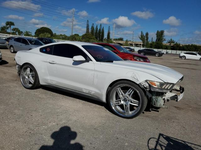 1FA6P8AM7G5286048 - 2016 FORD MUSTANG WHITE photo 4