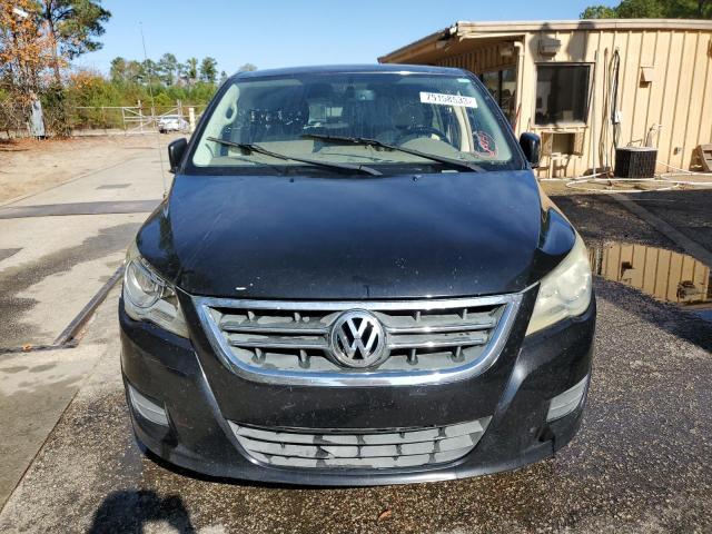 2V4RW3D17AR333593 - 2010 VOLKSWAGEN ROUTAN SE BLACK photo 5