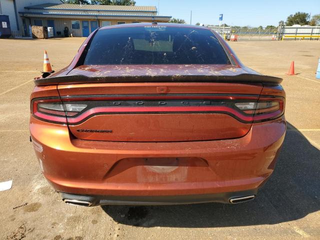 2C3CDXBG2LH175200 - 2020 DODGE CHARGER SXT ORANGE photo 6