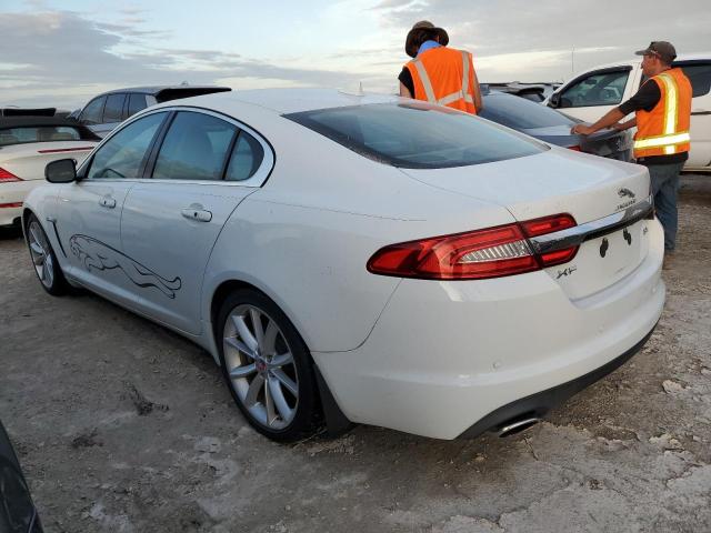 SAJWA0F75F8U53389 - 2015 JAGUAR XF 3.0 SPORT WHITE photo 2