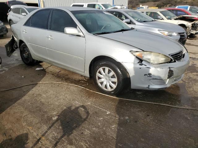 4T1BE32KX5U620876 - 2005 TOYOTA CAMRY LE SILVER photo 4