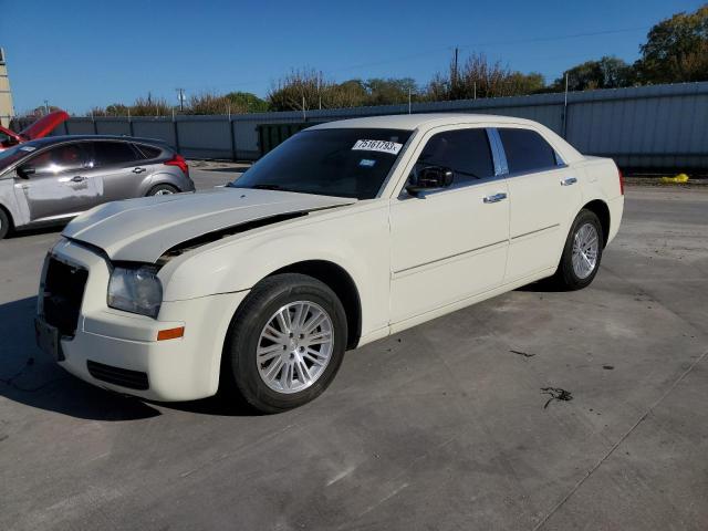 2C3LA43R77H889062 - 2007 CHRYSLER 300 WHITE photo 1