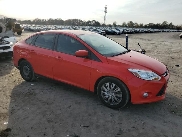 1FAHP3F23CL104130 - 2012 FORD FOCUS SE RED photo 4