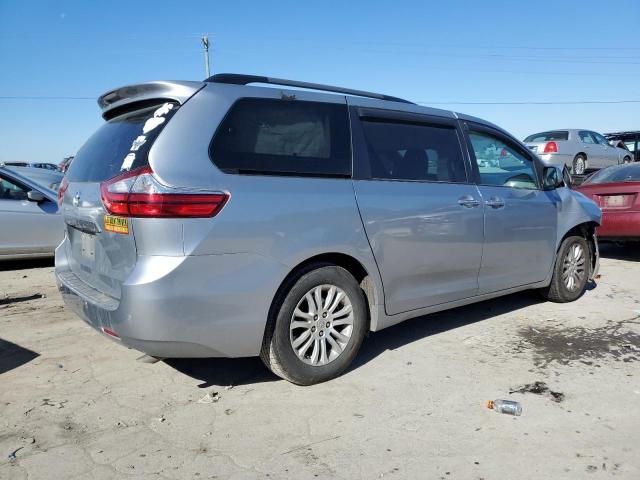 5TDYK3DCXFS622999 - 2015 TOYOTA SIENNA XLE SILVER photo 3