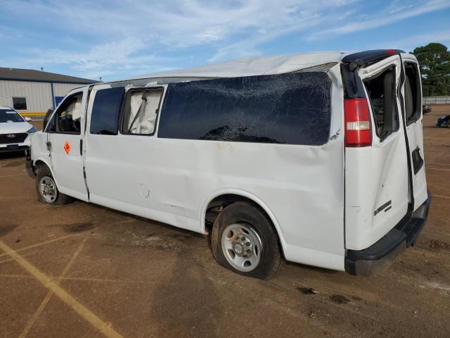 1GAZG1FG5C1158211 - 2012 CHEVROLET EXPRESS G3 LT WHITE photo 2