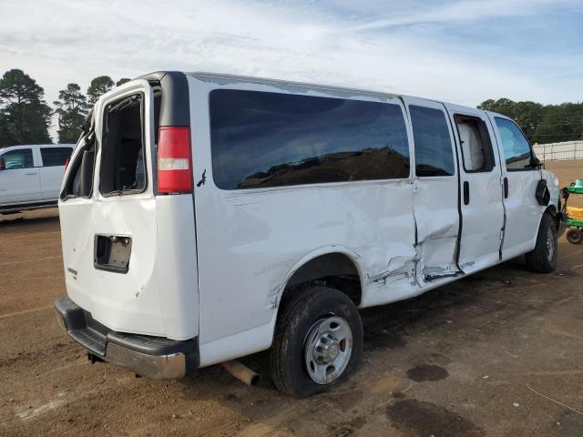 1GAZG1FG5C1158211 - 2012 CHEVROLET EXPRESS G3 LT WHITE photo 3