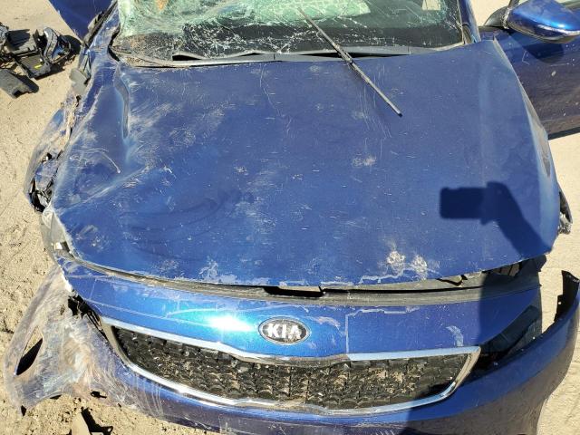 3KPFL4A75JE239797 - 2018 KIA FORTE LX BLUE photo 11