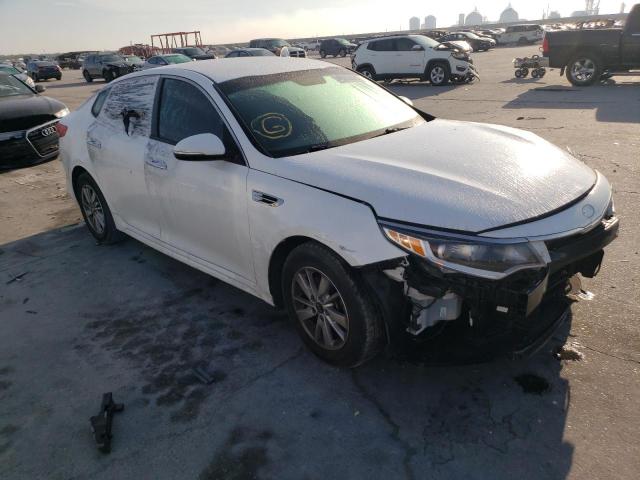 5XXGT4L31JG234148 - 2018 KIA OPTIMA LX WHITE photo 4