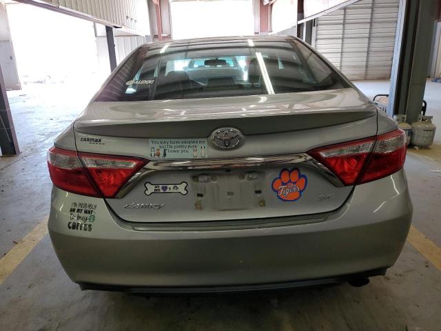 4T1BF1FK2HU737237 - 2017 TOYOTA CAMRY LE SILVER photo 6