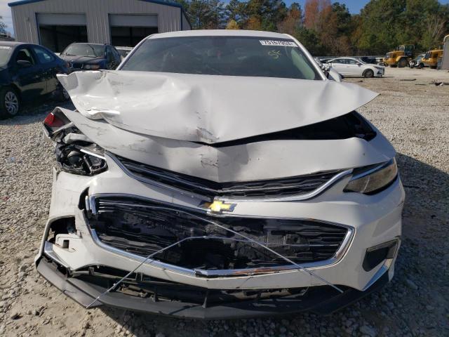 1G1ZD5ST0JF288755 - 2018 CHEVROLET MALIBU LT WHITE photo 5