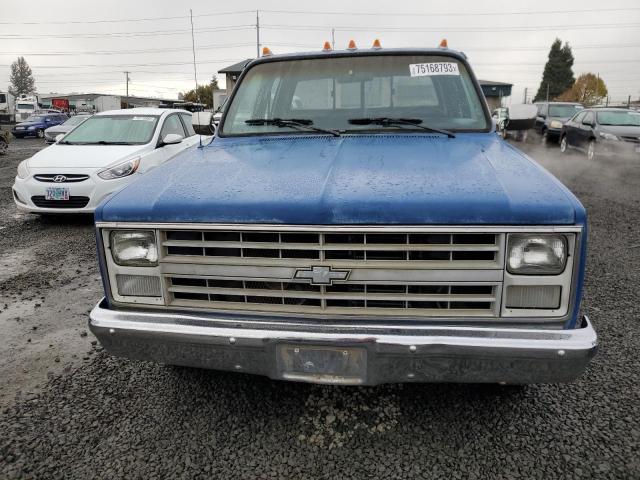 1GCHR33N2JJ114661 - 1988 CHEVROLET R30 BLUE photo 5