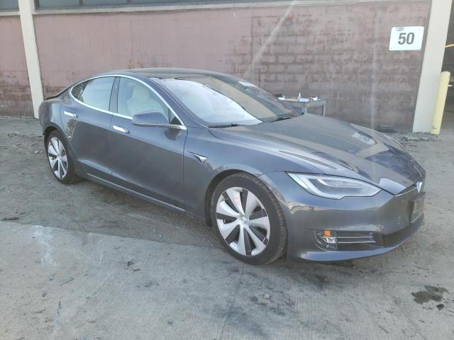 5YJSA1E25LF416749 - 2020 TESLA MODEL S GRAY photo 4