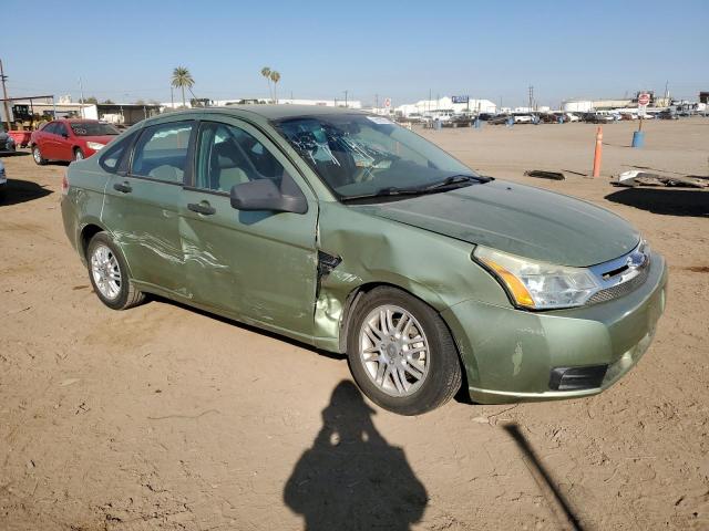 1FAHP35N68W250877 - 2008 FORD FOCUS SE GREEN photo 4