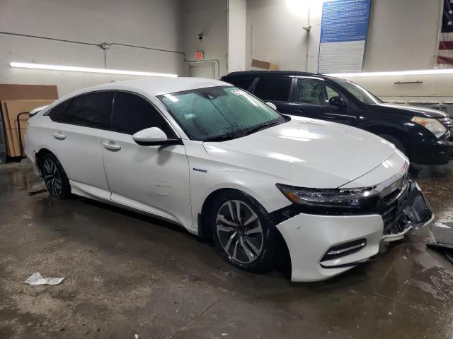 1HGCV3F15KA009291 - 2019 HONDA ACCORD HYBRID WHITE photo 4