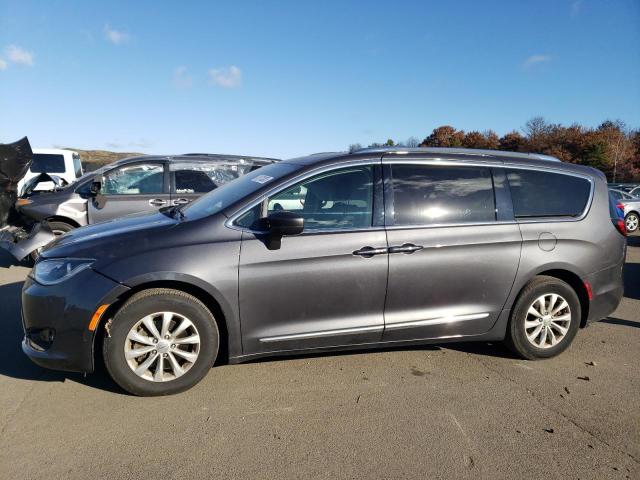 2C4RC1BG5JR306763 - 2018 CHRYSLER PACIFICA TOURING L GRAY photo 1